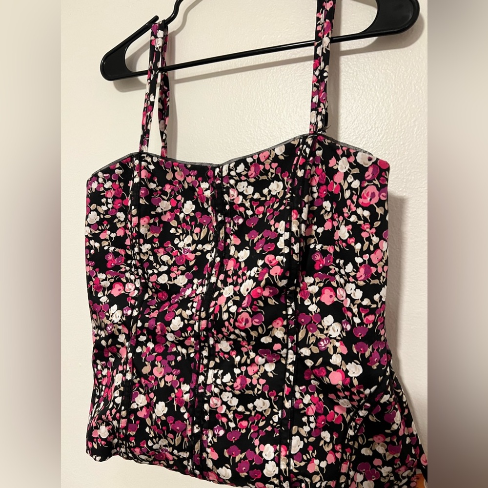 Whitehouse Black Market floral corset